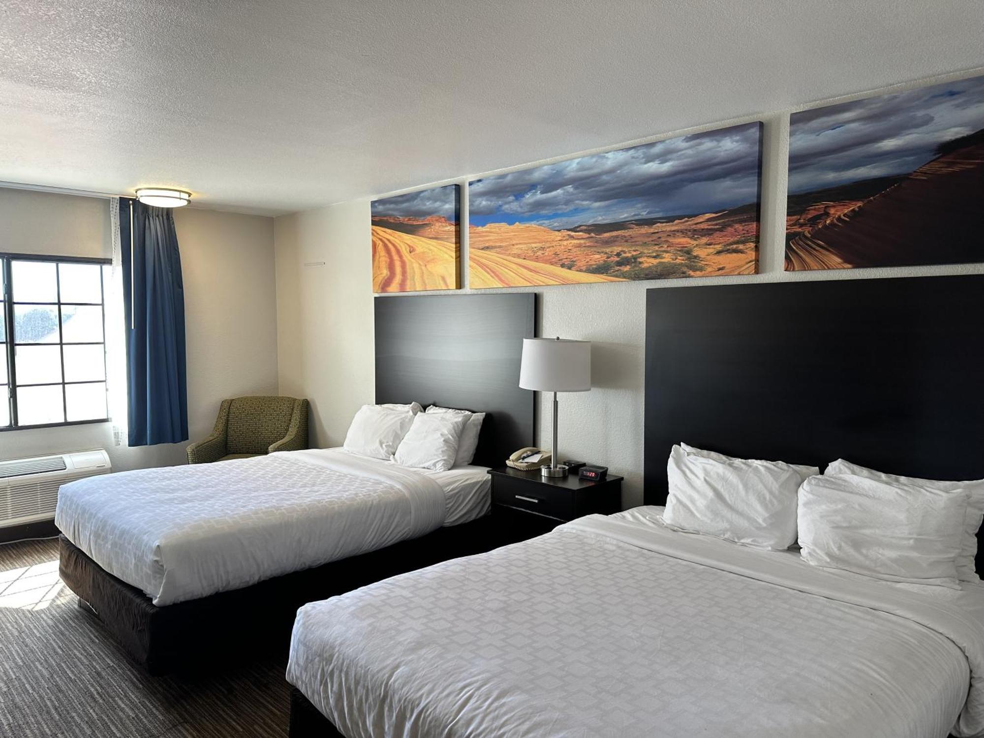 Hotel Clarion Pointe Winslow I-40 Extérieur photo