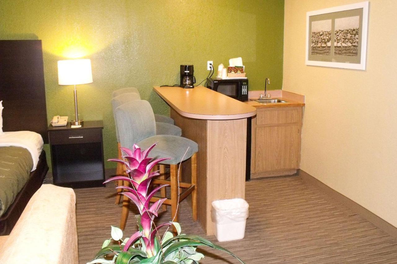 Clarion Pointe Winslow I-40 Extérieur photo